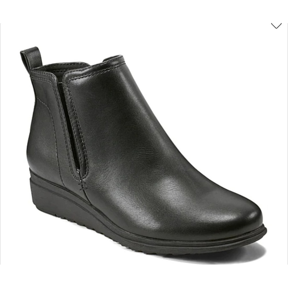 Easy Spirit Yuna3 Round-Toe Casual Wedge Black Booties Women's Sz 6 M NEW w/ Box